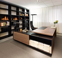 3-Black-brown-L-shaped-desk-Meeting room